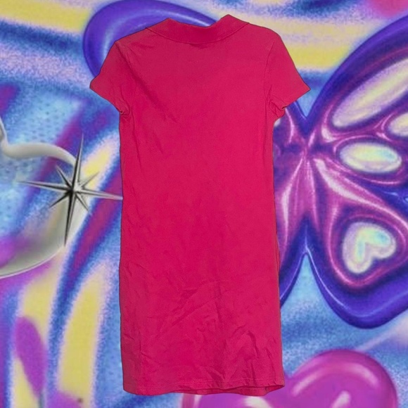 Pink polo dress with a collared neckline and short sleeves. - Picture 2 of 5